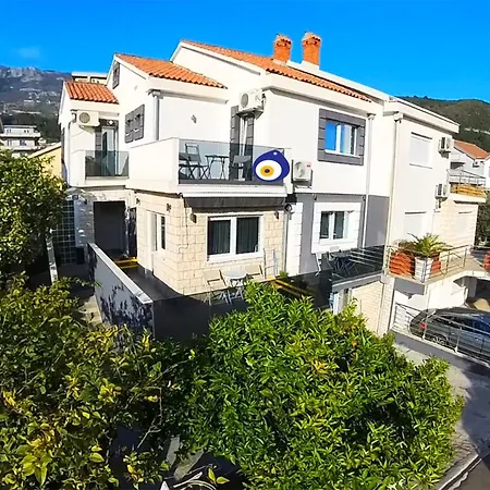 Apartment Montemaris *